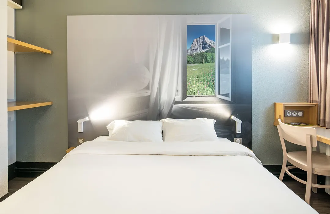 B&B HOTEL Grenoble Université-1